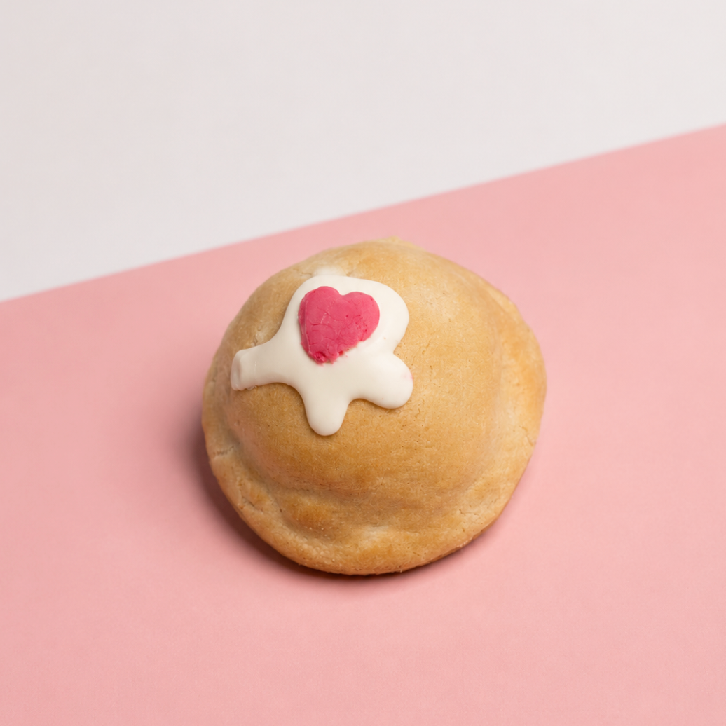 Jammie Dodger Stuffed Cookie