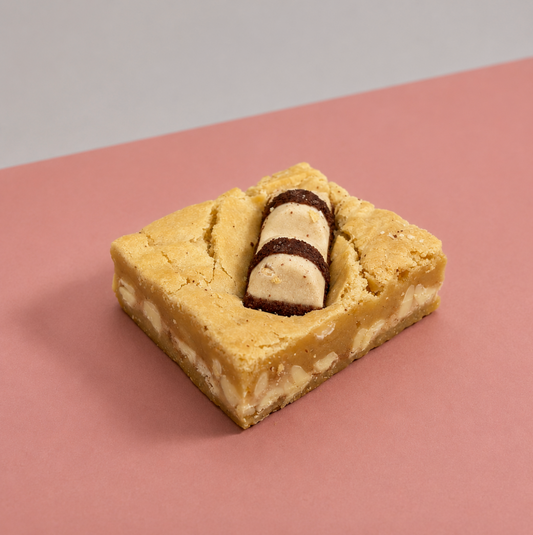 White Bueno Blondie