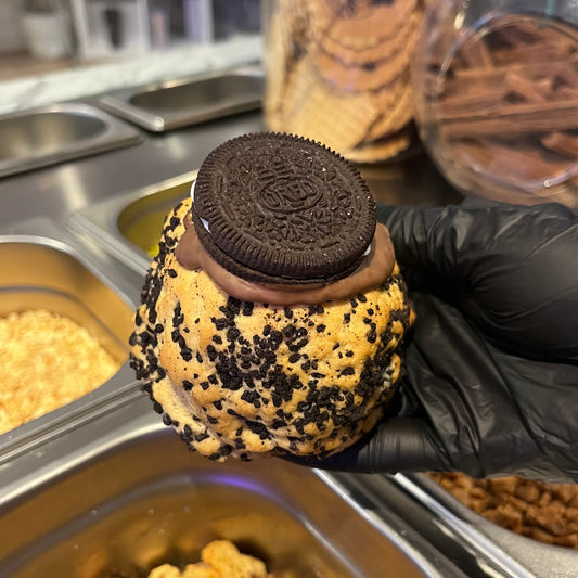 Oreo Stuffed Cookie