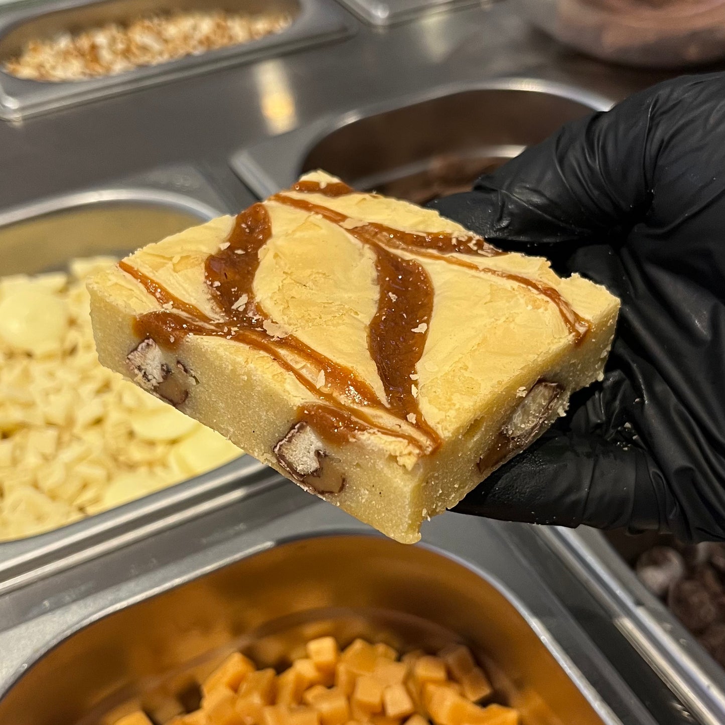 Twix Blondie