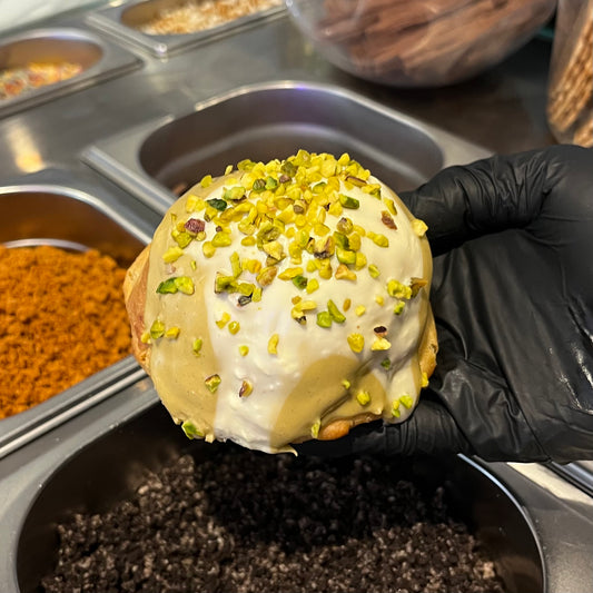 Pistachio & White Chocolate Stuffed Cookie