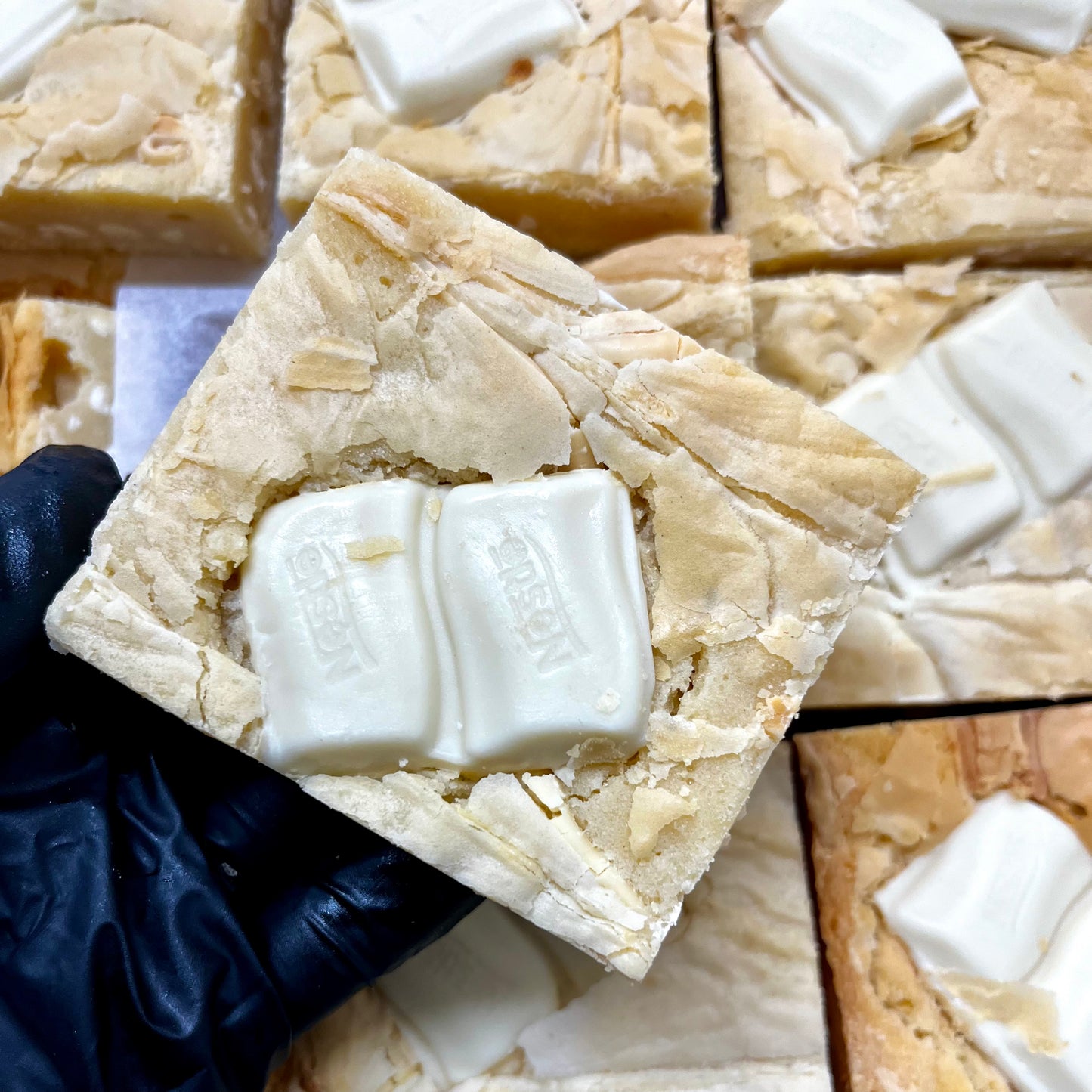 Milkybar Blondie